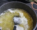 A picture of step 2 of Italian Carbonara.