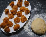 A picture of step 12 of Stuffed spicy pumpkin bread.