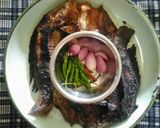 Foto langkah ke 2 dari resep Ikan bakar,sambal kecap.