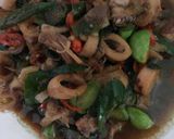 Foto langkah ke 6 dari resep tumis cumi asin manis pedas.