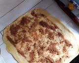 A picture of step 5 of Cinnamon rolls.