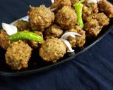 A picture of step 6 of Dalwada (green moong dal vada).