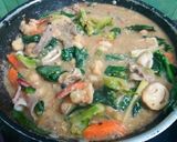 รูปขั้นตอนการทำที่ 4 ของ ราดหน้าหมูทะเล