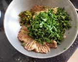 A picture of step 1 of Kela Methi Bhajiya.