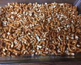 A picture of step 3 of Strawberry Pretzel Salad.