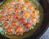A picture of step 5 of Gulab jamun.