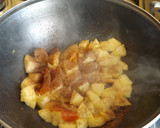 Foto del paso 2 de la receta: Daditos de manzana rosada, especiados y con granada fresca