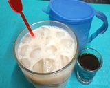 A picture of step 4 of Cafe Sua Da (Vietnamese Iced Coffee).