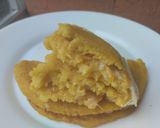 Foto del paso 6 de la receta: Arepas🫓 de choclo🌽 ó maíz dulce rellenas🧀 de queso🫓