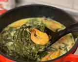 Gambar langkah 4 resipi Pucuk Ubi Masak Lemak Bersama Udang.