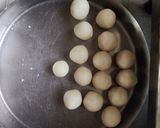 સુજીનાં ગુલાજાંબુ (Sooji gulabjamun recipe in gujarati) રેસીપી સ્ટેપ4ફોટો