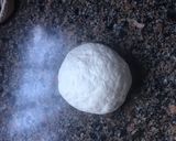 Foto del paso 1 de la receta: Masa de churrinches original chilena con forma de medialuna