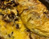 Une image de l'étape 4 de Omelette aux 2 champignons.