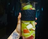 Hình bước làm 2 của món Detox dưa leo + táo