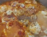Csirkepörkölt pirított gombával recept fázis 4 fotója