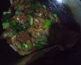 Foto langkah ke 3 dari resep Kwetiau goreng simpel.