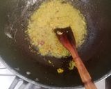 Foto langkah ke 2 dari resep Telur puyuh kuah kuning.