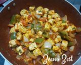 A picture of step 6 of Kadhai Paneer.