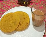 A picture of step 4 of Cornmeal Biscuit Masala Bhakri.
