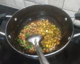 A picture of step 2 of Pune ki bhel.