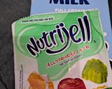 Foto langkah ke 1 dari resep Es susu jelly gulmer.