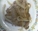 Foto del paso 1 de la receta: Filetes encebollados