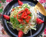 A picture of step 6 of Salmon Soy Sauce Pasta.