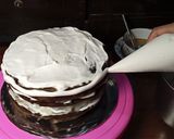 Foto langkah ke 10 dari resep Classic Black Forest.