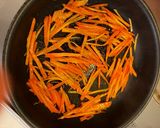 Foto langkah ke 2 dari resep Crunchy Kinpira Gobo.