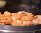 Foto del paso 4 de la receta: Filete de pescado y camarones al vino blanco y naranja