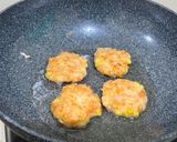 Foto langkah ke 6 dari resep Thai Shrimp Cake.