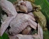 Foto langkah ke 1 dari resep Ayam Goreng Ketumbar.