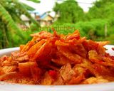 Foto langkah ke 5 dari resep Sambal Goreng Keripik Kentang.