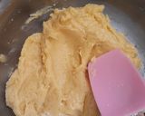 Foto langkah ke 5 dari resep Roti Melon Dorami.
