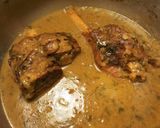 Foto del paso 17 de la receta: Codillo de paletilla de cordero, en salsa de ajos, perejil y mostaza