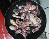 Hình bước làm 3 của món Gà Nấu Măng Chua
