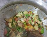 A picture of step 5 of Vegetable pulao.