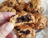Foto del paso 10 de la receta: Cookies de avena y pepitas de chocolate rellenas (sin gluten)