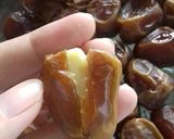 Foto langkah ke 1 dari resep Kurma Keju Lapis Coklat.