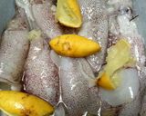 Foto langkah ke 1 dari resep Pindang Cumi Asam Pedas.