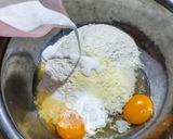 Foto langkah ke 3 dari resep Bolu Kukus Mekar.