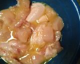 Foto langkah ke 1 dari resep Ayam goreng tepung simple.