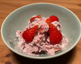 Foto del paso 11 de la receta: Helado de frutas del bosque con yogur (sin heladera)