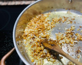 Foto del paso 5 de la receta: Merluza a la vasca con patatas 🐟 🐚 🐟 🐚 🪺