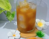 Foto langkah ke 2 dari resep Kunyit Asam Latte.