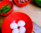 Foto langkah ke 1 dari resep Tumis Kancing Puyuh Sederhana ala rumahan.