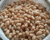 A picture of step 6 of Potato beans.