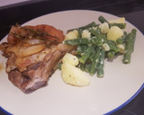 Foto del paso 5 de la receta: Paletilla de cordero al horno con chalotas al vino blanco y hierbabuena
