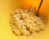 Túróval töltött zsemle recept fázis 2 fotója