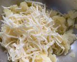 A picture of step 1 of Pan fried opened Potato Sandwich.